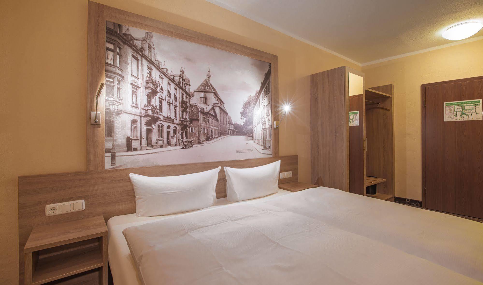 Hotel Wilder Mann Ашаффенбург Экстерьер фото